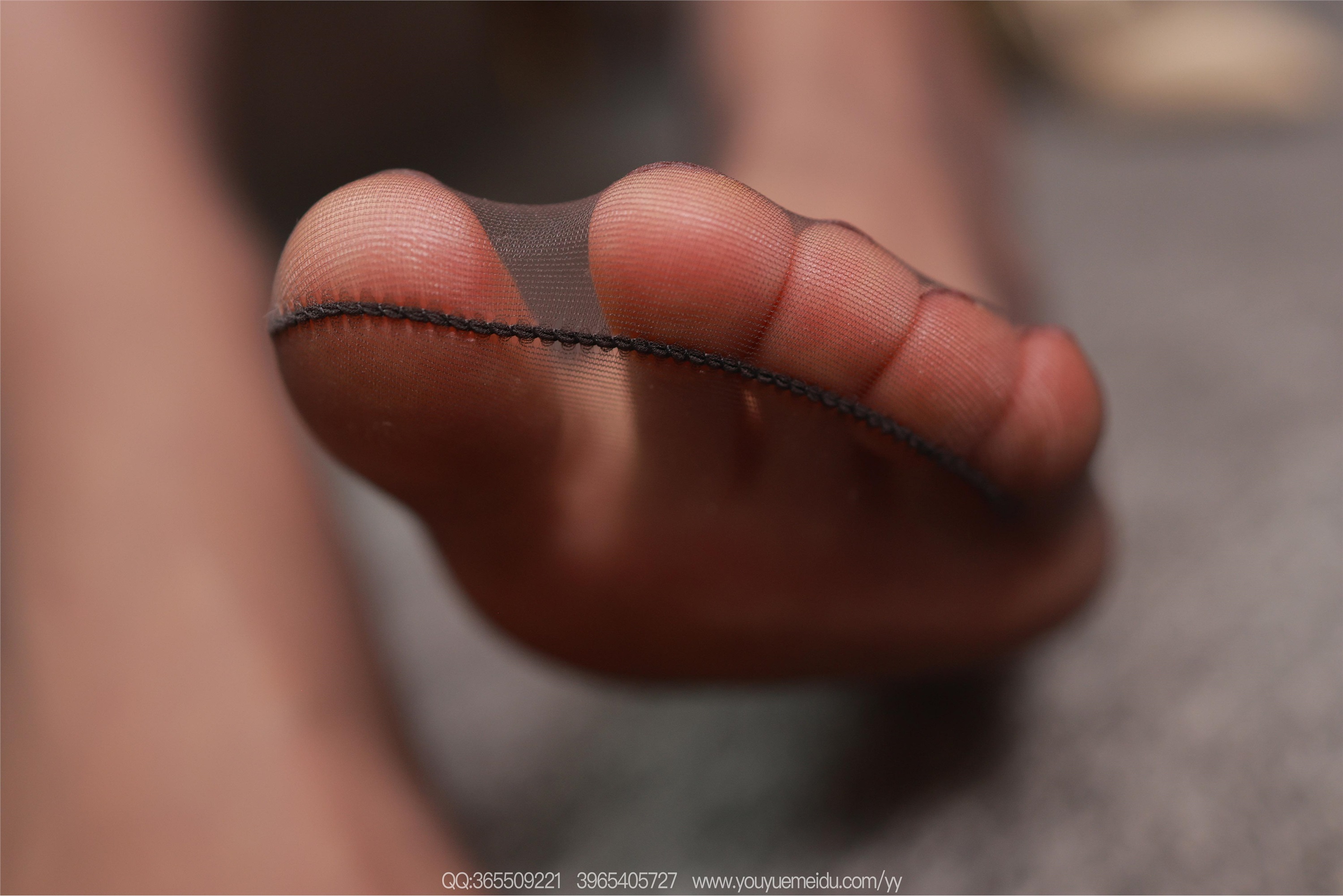 IESS异思趣向  2025.10.28 丝享家 2196 小婕《温柔OL风》